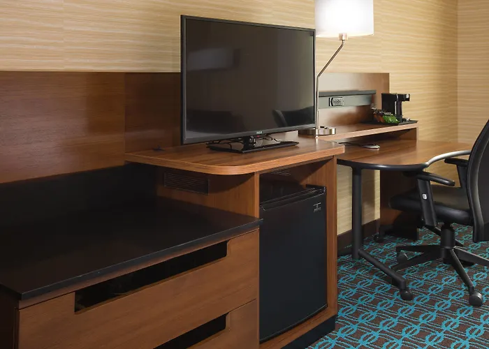 Fairfield & Osu Hotel 3*