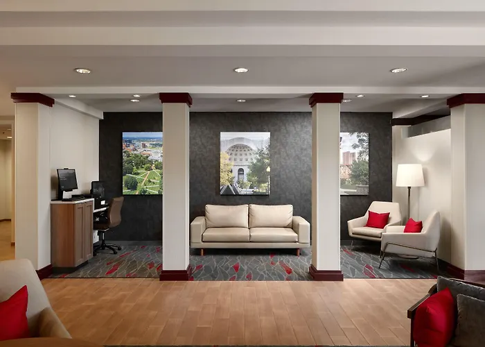 Hotel Fairfield & Osu