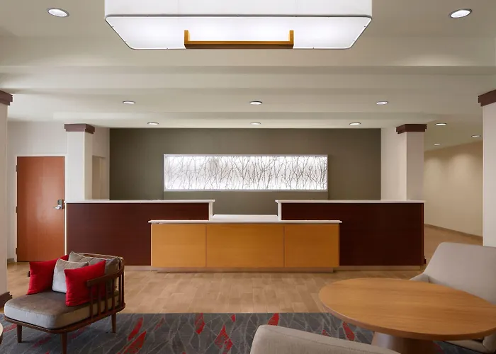 Hotel Fairfield & Osu