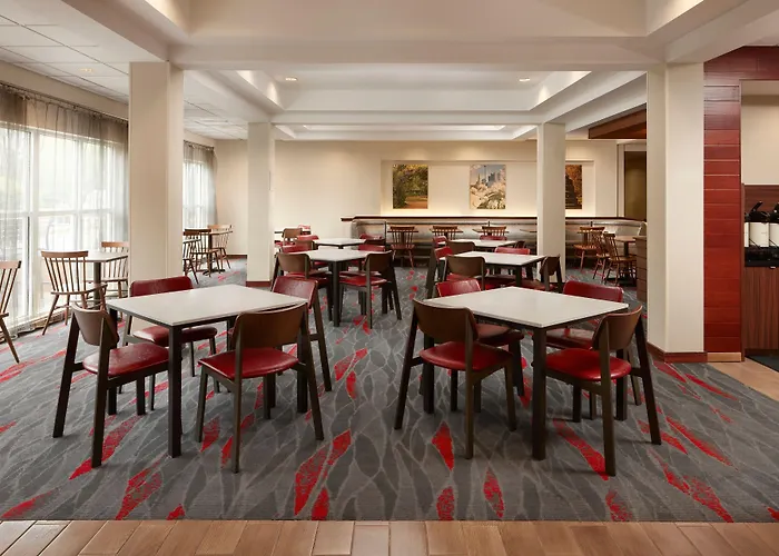 Hotel Fairfield & Osu 3*